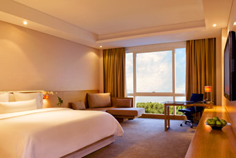 hotel welcome food tray room Westin Mumbai Garden City