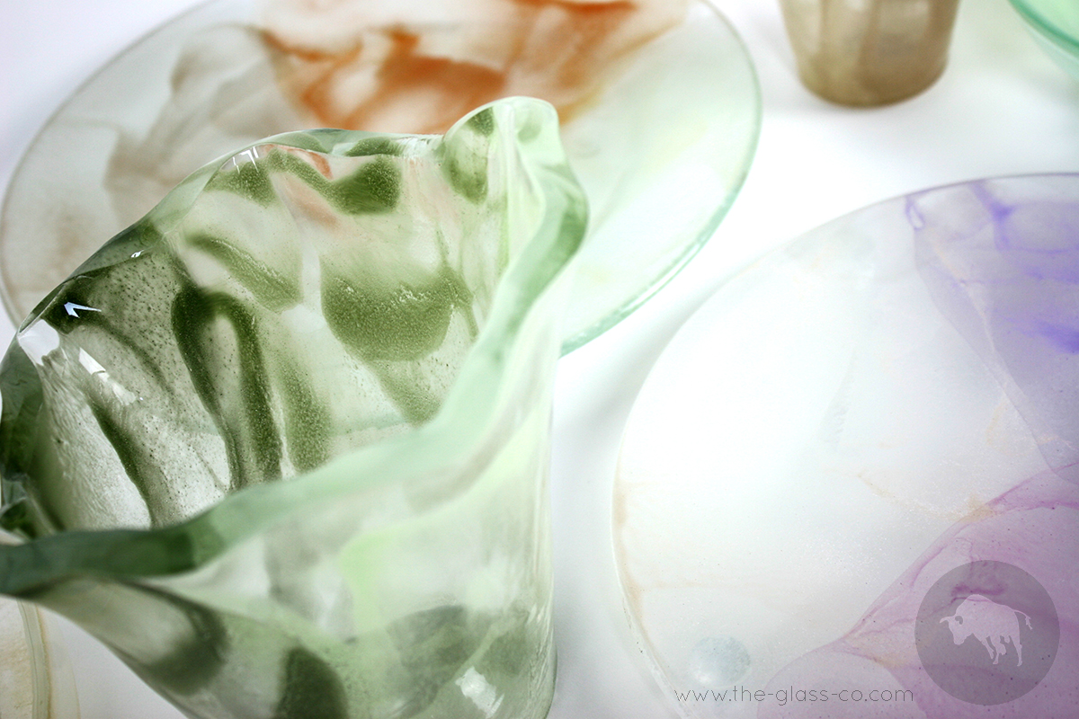 unique glass plate designs stylish table settings pastel cloud Marsa Malaz Kempinski MyGlassStudio