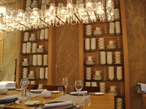 table setting Max on One Jumeirah Frankfurt