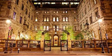 elegant dinnerware New York Palace Hotel Lotte MyGlassStudio