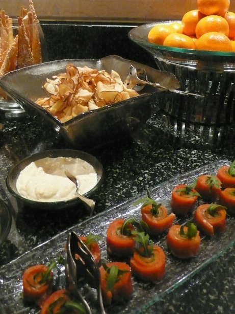 buffet service tableware appetizer platter serving bowls Grand Hyatt Muscat MyGlassStudio