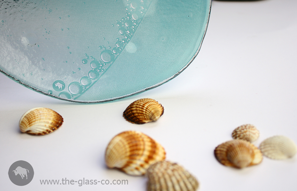 beach themed dinnerware bubbles design light blue free form plate MyGlassStudio