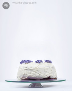 color trend tableware Radiant Orchid cake stand MyGlassStudio