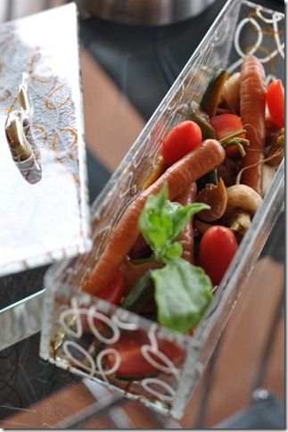 japanese food presentation glass box lid ribbons pattern Nana Miyazawa MyGlassStudio