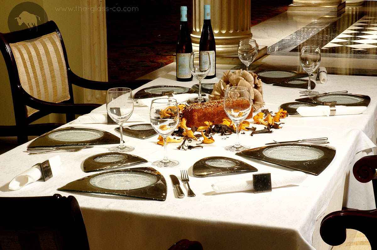 table settings for events dynamic silver geometric Christmas MyGlassStudio