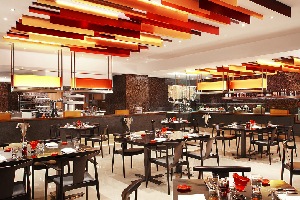 contemporary dinnerware pieces Prego restaurant Westin Mumbai Garden City MyGlassStudio