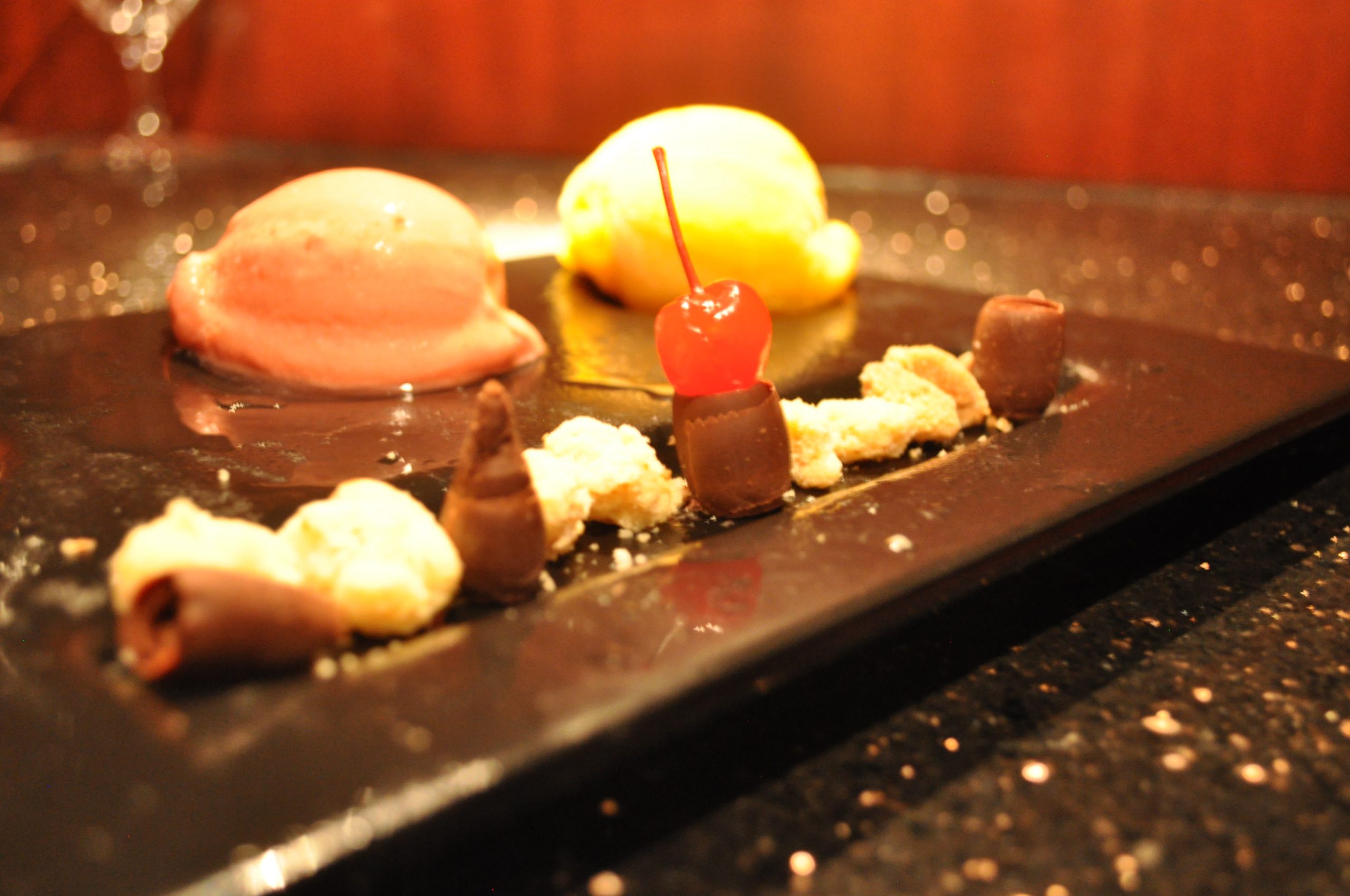 chocolate brown dessert plate New York Steakhouse Renaissance Doha MyGlassStudio