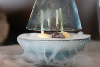 glass dessert bowl dry ice bespoke dinnerware Kempinski Bahrain MyGlassStudio