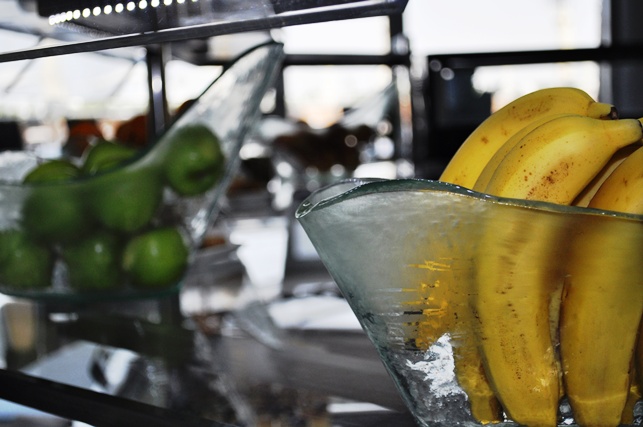 buffet ware design fruit bowls Choices Oryx Rotana Doha MyGlassStudio