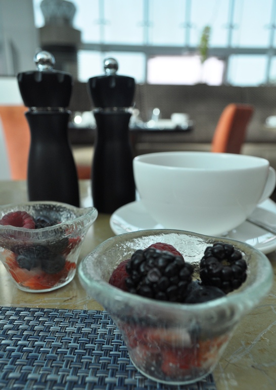contemporary dinnerware fruit cups Rocco Forte Abu Dhabi MyGlassStudio