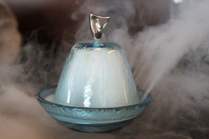 glass cloche dessert presentation bespoke hotel dinnerware MyGlassStudio