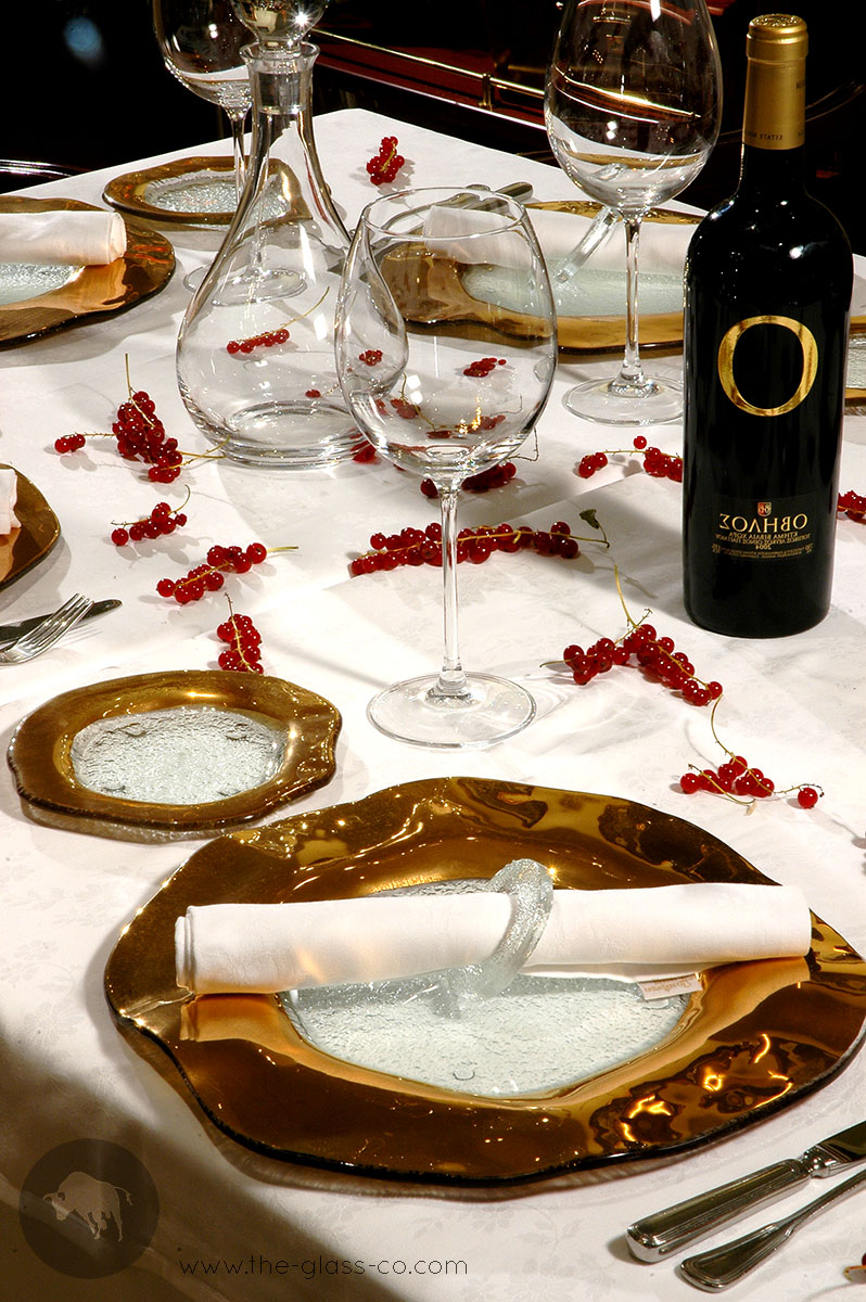 table settings for events golden luxurious Christmas MyGlassStudio