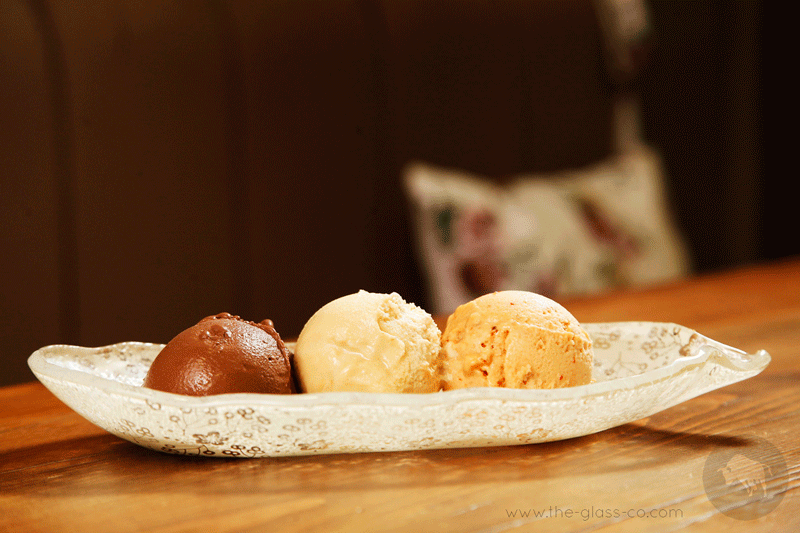 ice cream presentation tableware leaf shaped bowl MyGlassStudio