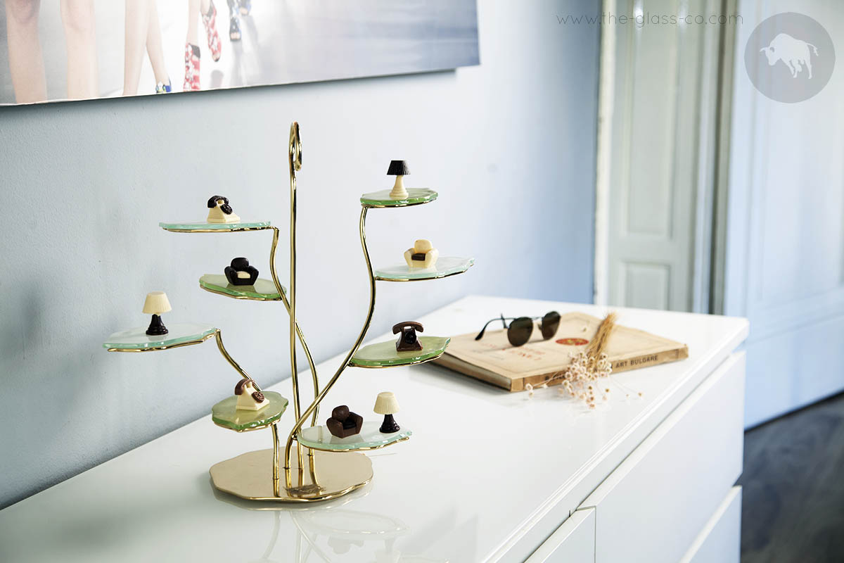 leaf dessert stand eight leaf shaped glass plates custom colour MyGlassStudio