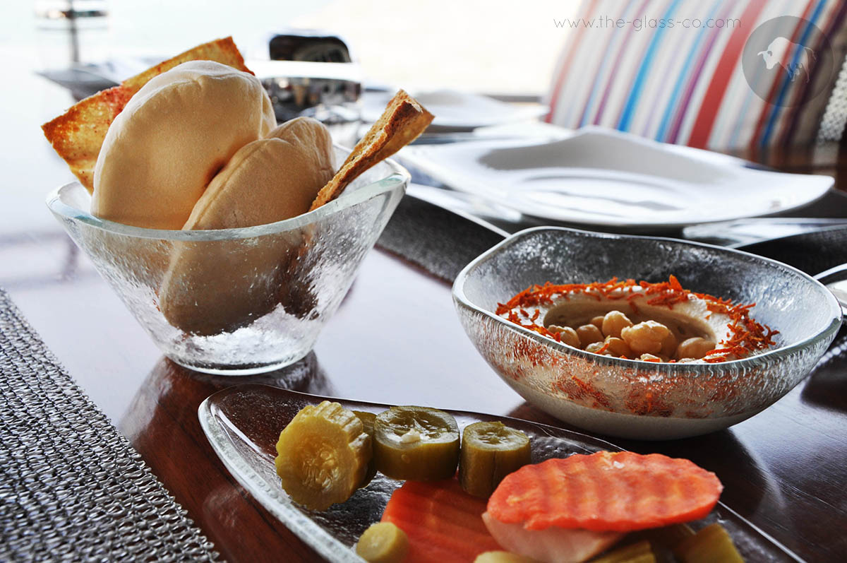 Arabian mezze dinnerware clear glass irregular plates Anantara Doha MyGlassStudio
