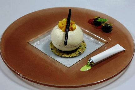 plating design for chefs plate design glass plate The Met Hotel Avenue 48 MyGlassStudio