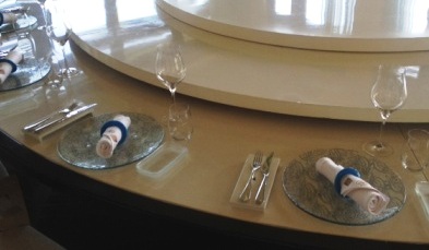 seafood dinnerware restaurant setup table setting Driftwood St. Regis Sanya MyGlassStudio