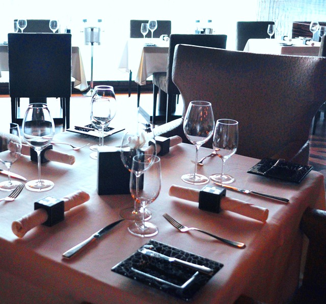 restaurant tableware Marco Pierre White Steakhouse Fairmont Abu Dhabi MyGlassStudio