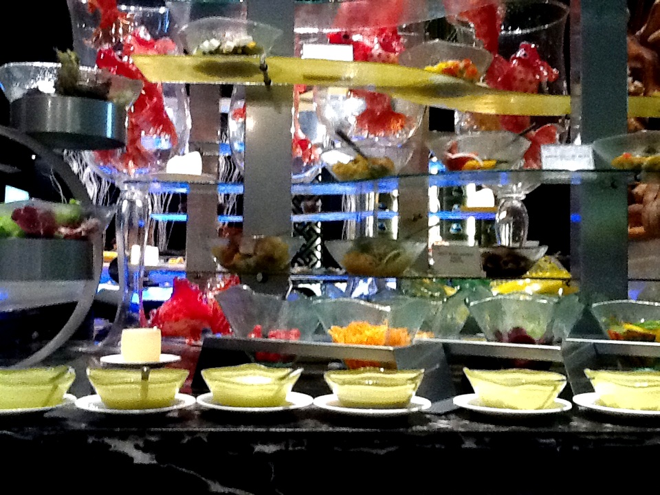 hotel buffet table setting serving bowls InterContinental Shanghai Puxi MyGlassStudio