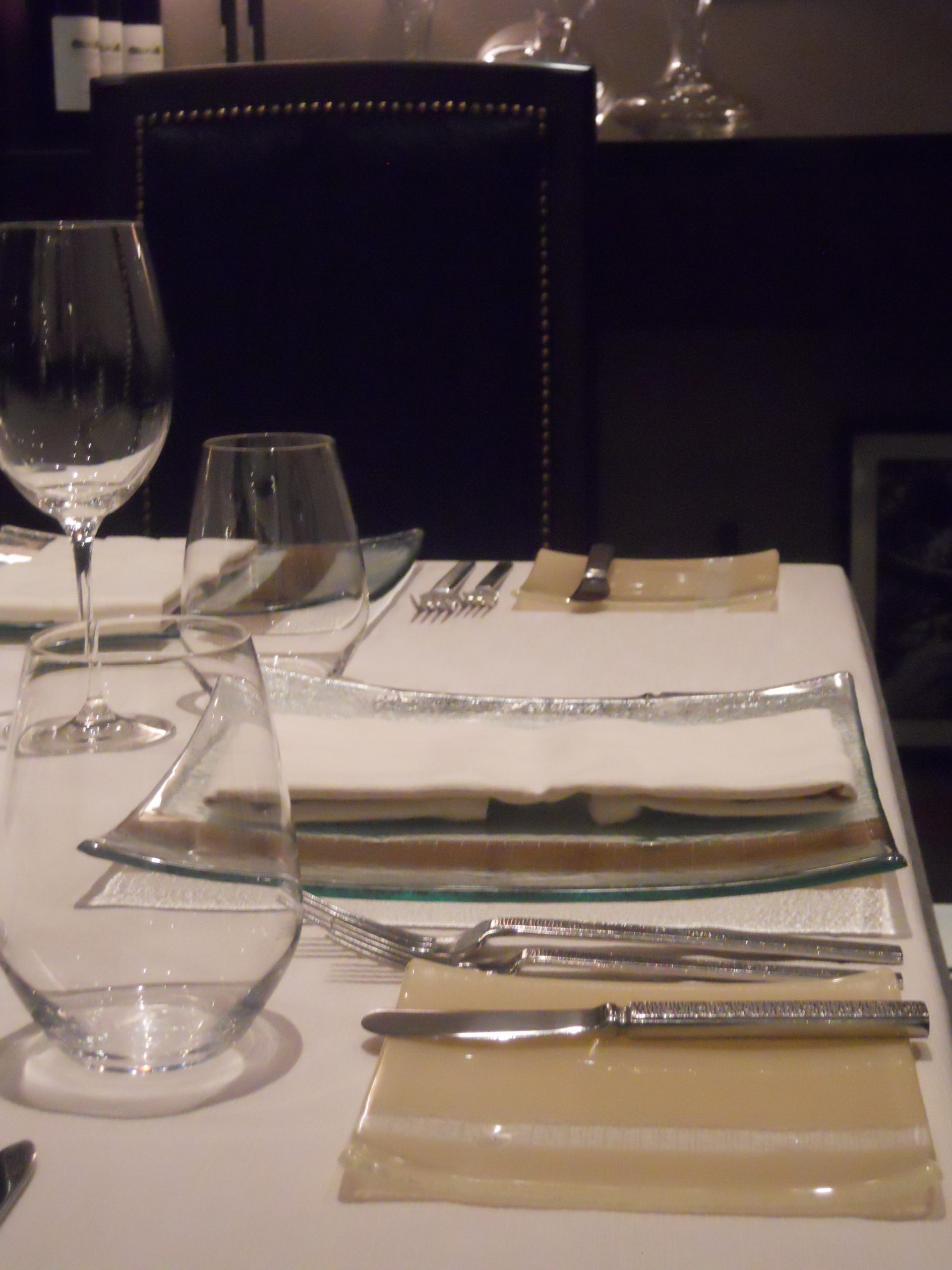 steakhouse restaurant dinnerware square glass plates The Rib Room Jumeirah Emirates Tower MyGlassStudio