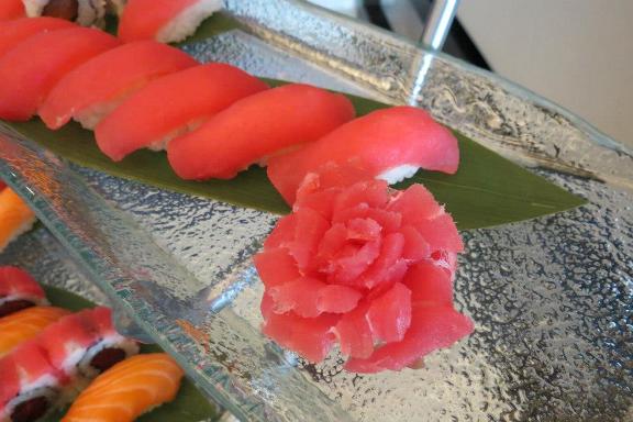 durable buffetware clear glass serving platter sushi Sofitel Abu Dhabi Corniche MyGlassStudio