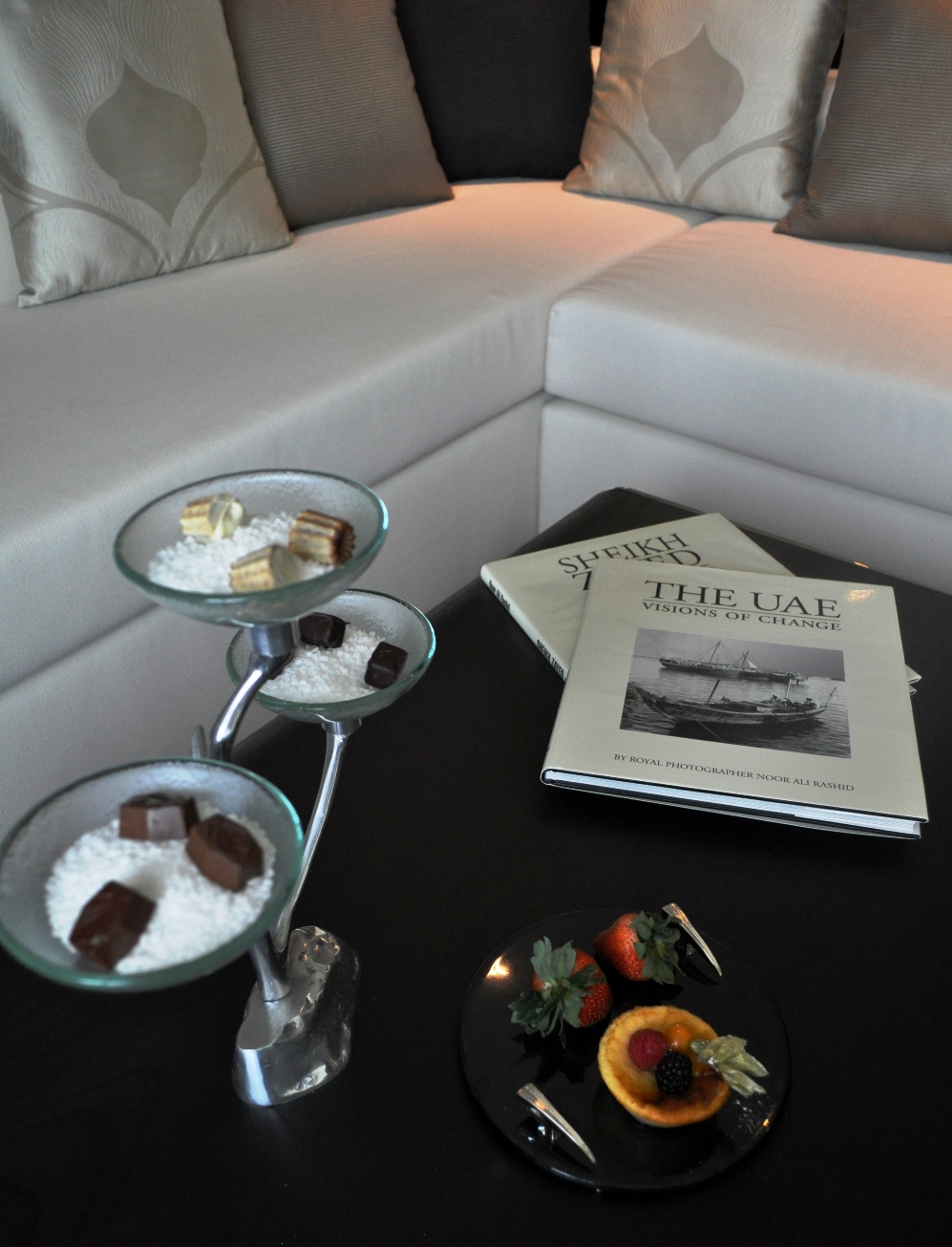 welcome amenities Sofitel Abu Dhabi Corniche MyGlassStudio